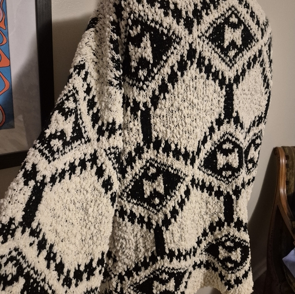 POL Boutique Cozy Black and White Patterned Cardigan Drapey Oversized S But OSFM - Picture 8 of 14